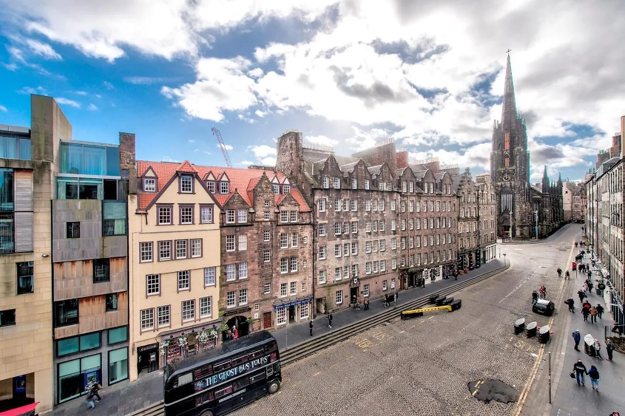 Pass The Keys Modern 3 Bed Flat On The Historic Royal Mile Apartment Edinburgh