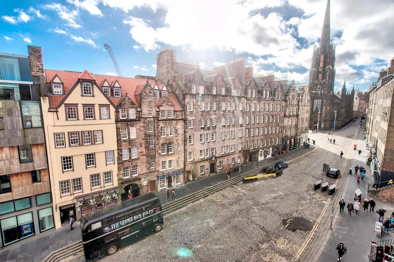 Pass The Keys Modern 3 Bed Flat On The Historic Royal Mile Apartment Edinburgh United Kingdom
