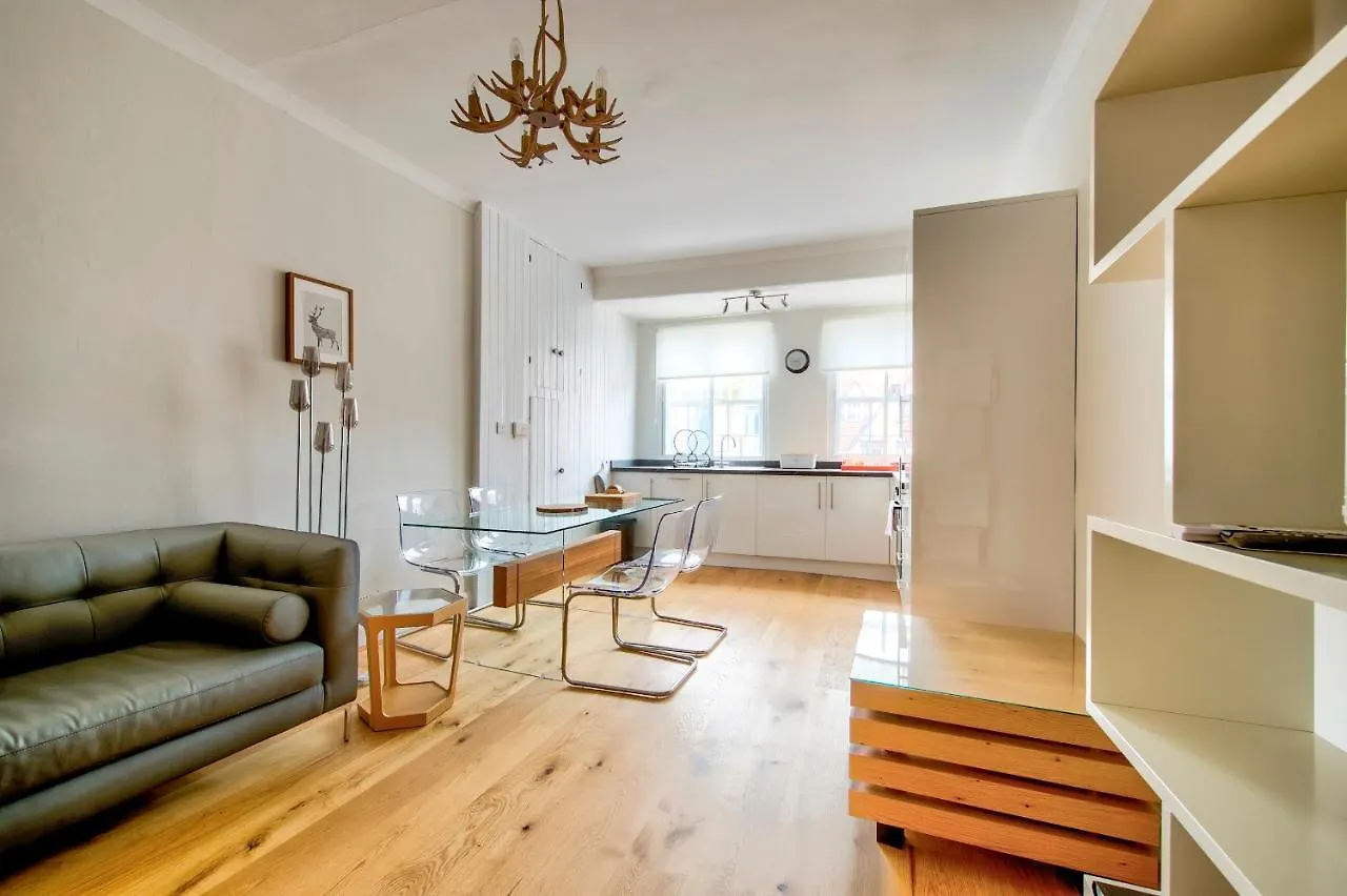 Pass The Keys Modern 3 Bed Flat On The Historic Royal Mile Apartment Edinburgh United Kingdom